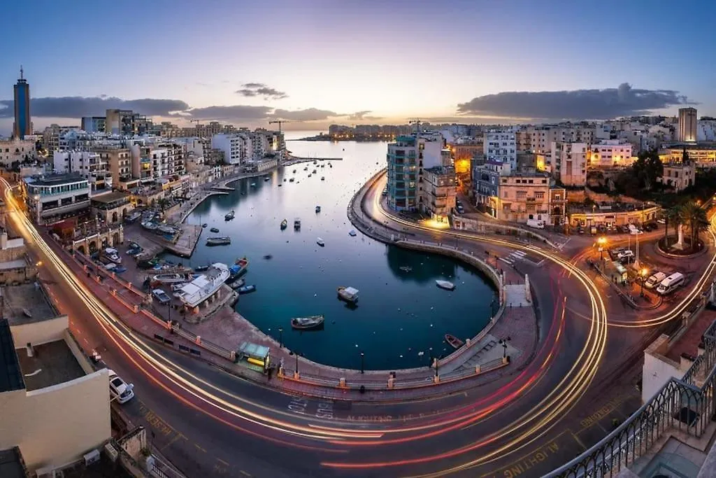 Spinola Bay Large 1 Bedroom Apartment For 4 Saint Julian's