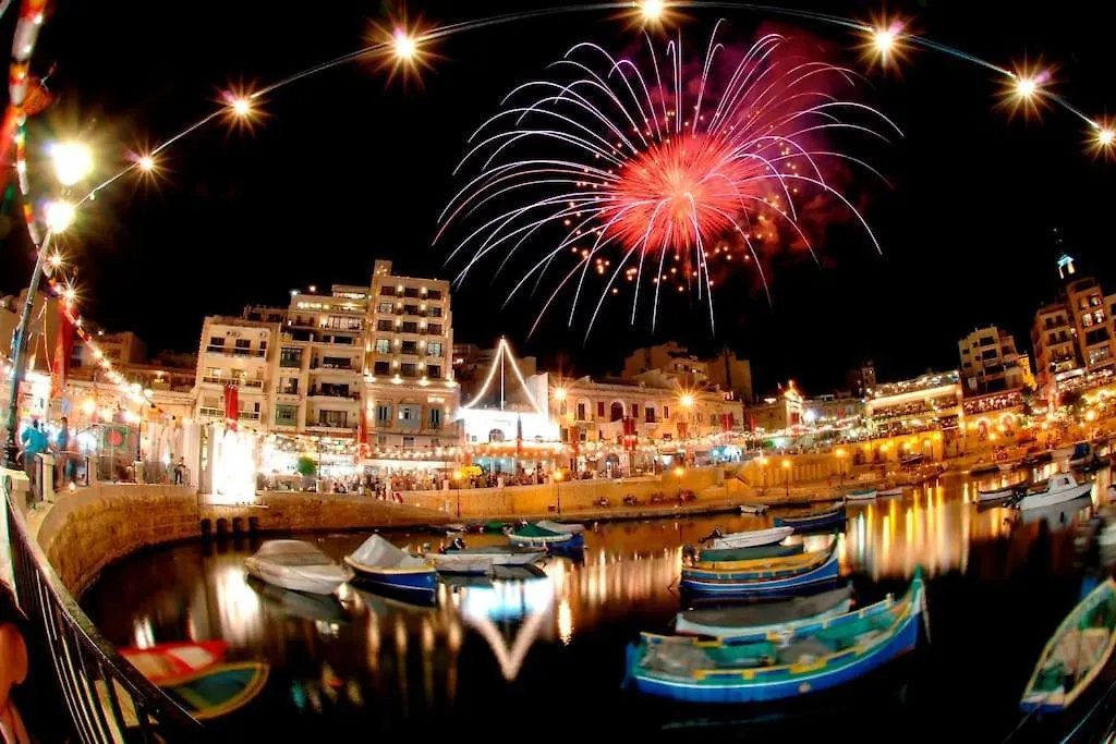 Spinola Bay Large 1 Bedroom Apartment For 4 Saint Julian's Malta