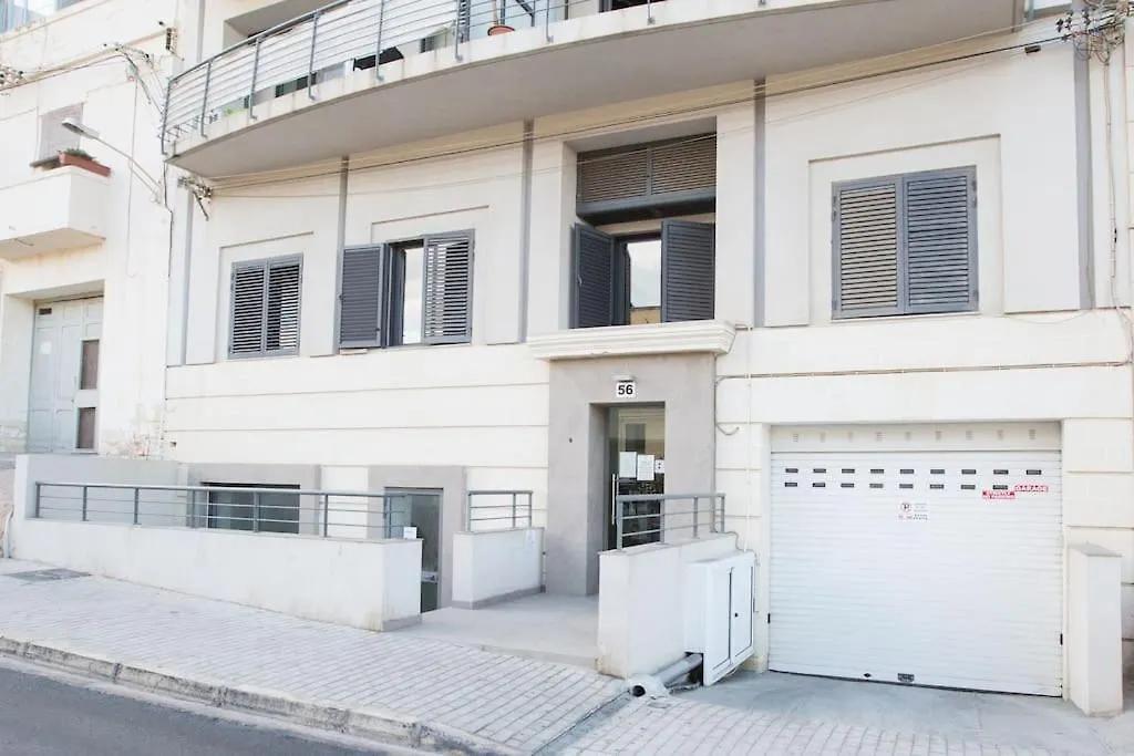 Spinola Bay Large 1 Bedroom Apartment For 4 Сент Джулианс Мальта